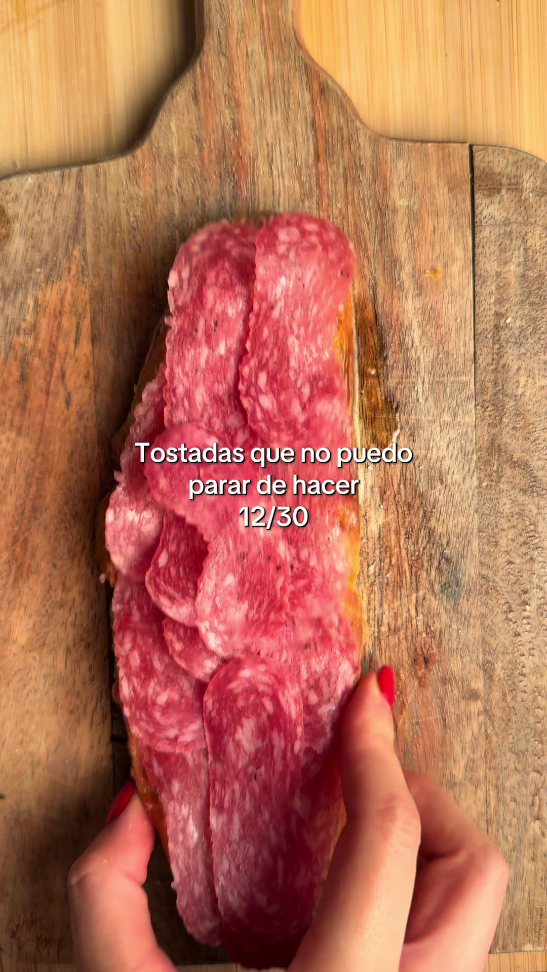 Tostada — Día 12/30: pan de masa madre, tomate, longaniza y AOVE